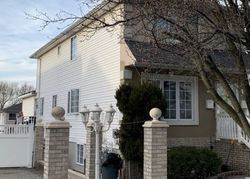 Pre-foreclosure in  ARTHUR KILL RD Staten Island, NY 10307