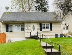 Pre-foreclosure Listing in PARKWAY PL PEEKSKILL, NY 10566