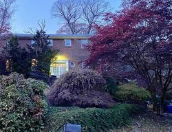 Pre-foreclosure in  SHOREVIEW CIR Pelham, NY 10803