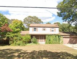 Pre-foreclosure in  OCEANSIDE ST Islip Terrace, NY 11752