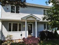 Pre-foreclosure Listing in MONTGOMERY AVE OCEANSIDE, NY 11572