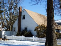  Beatrice Ln, Bellmore NY