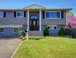 Pre-foreclosure Listing in JERSEY ST HICKSVILLE, NY 11801