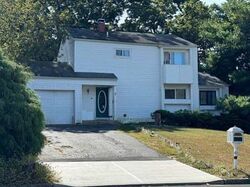 Pre-foreclosure in  MARC DR Ridge, NY 11961