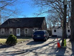 Pre-foreclosure in  MASTIC BLVD Mastic, NY 11950