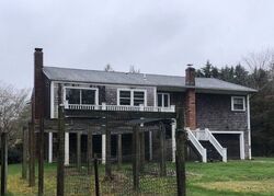 Pre-foreclosure in  N SEA RD Southampton, NY 11968