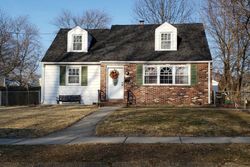 Pre-foreclosure in  DUBOIS AVE Barrington, NJ 08007