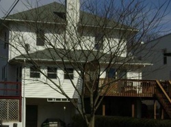 Pre-foreclosure Listing in CHERRY ST EAST GREENVILLE, PA 18041