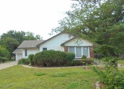 Pre-foreclosure in  ENLOW AVE Blackwell, OK 74631