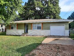 Pre-foreclosure Listing in SUNSET HEIGHTS RD CASSVILLE, MO 65625