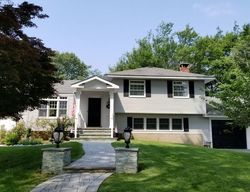 Pre-foreclosure Listing in NITA ST EAST NORTHPORT, NY 11731