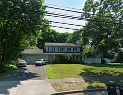 Pre-foreclosure Listing in SYLVAN AVE BAYPORT, NY 11705