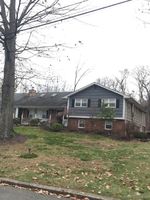 Pre-foreclosure in  UNDERWOOD RD Montville, NJ 07045