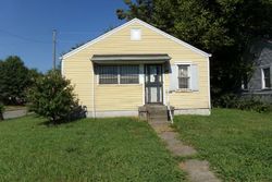 Pre-foreclosure in  WENATCHEE PL Louisville, KY 40210
