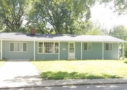 Pre-foreclosure Listing in BRIARCLIFF RD MONTGOMERY, IL 60538