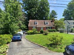 Pre-foreclosure in  ALTA VISTA RD Bethesda, MD 20814