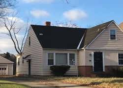 Pre-foreclosure in  BERKELEY RD Cleveland, OH 44118