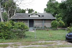Pre-foreclosure in  BARTON DR Orlando, FL 32807