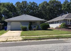  Mount Hope Ln, Toms River NJ