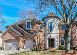 Pre-foreclosure Listing in BIRCHWOOD AVE DEERFIELD, IL 60015