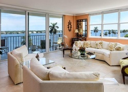 Pre-foreclosure in  S FLAGLER DR  West Palm Beach, FL 33401