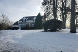 Pre-foreclosure in  NEW CANAAN AVE Norwalk, CT 06850