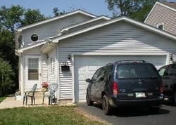 Pre-foreclosure in  FAIRLAWN DR Round Lake, IL 60073