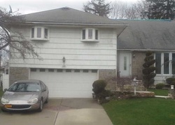 Pre-foreclosure Listing in NORTON DR ROOSEVELT, NY 11575