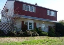 Pre-foreclosure Listing in WATERFORD RD ISLAND PARK, NY 11558
