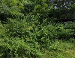 Pre-foreclosure in  W LAKE AVE Peoria, IL 61615