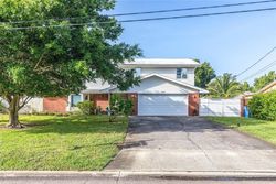 Pre-foreclosure in  COLONY POINT RD S Saint Petersburg, FL 33705