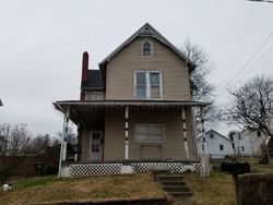 Pre-foreclosure in  MECHANIC ST Reinholds, PA 17569