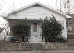 Pre-foreclosure in  N 15TH ST Murphysboro, IL 62966