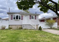 Pre-foreclosure in  RATHBUN AVE Staten Island, NY 10309