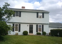 Pre-foreclosure Listing in LANDIS DR LANCASTER, PA 17602