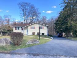 Pre-foreclosure in  N 2ND ST Cortlandt Manor, NY 10567