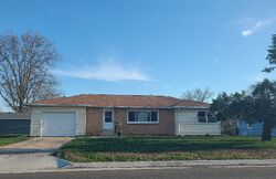 W Meadow Ln, Marshalltown IA