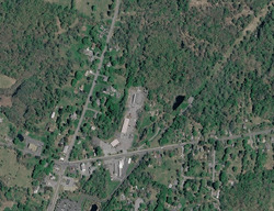 Pre-foreclosure in  FARMERS TPKE Modena, NY 12548