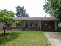 Pre-foreclosure in  COLLEGIATE CT Fort Wayne, IN 46805