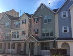 Pre-foreclosure in  NEVIN PLZ Richmond, CA 94801