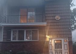 Pre-foreclosure Listing in 149TH RD ROSEDALE, NY 11422