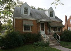 Pre-foreclosure in  S SPRINGFIELD AVE Evergreen Park, IL 60805