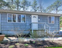 Pre-foreclosure Listing in HILLOVER RD E HAMPTON BAYS, NY 11946