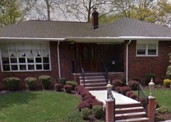 Pre-foreclosure in  MILLTOWN RD Springfield, NJ 07081