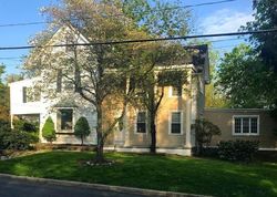 Pre-foreclosure in  SHOEMAKER RD Huntingdon Valley, PA 19006