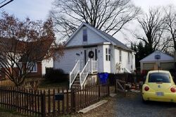 Pre-foreclosure in  WOODLAND DR Dundalk, MD 21222