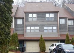 Pre-foreclosure Listing in LEXINGTON LN APT C WEST MILFORD, NJ 07480