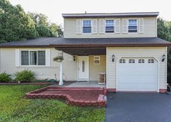 Pre-foreclosure Listing in HANCOCK DR GLENMONT, NY 12077