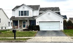 Pre-foreclosure in  MCCUTCHEON CROSSING DR Columbus, OH 43219