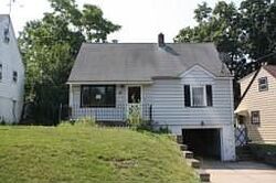 Pre-foreclosure in  WENDY TER Garfield, NJ 07026